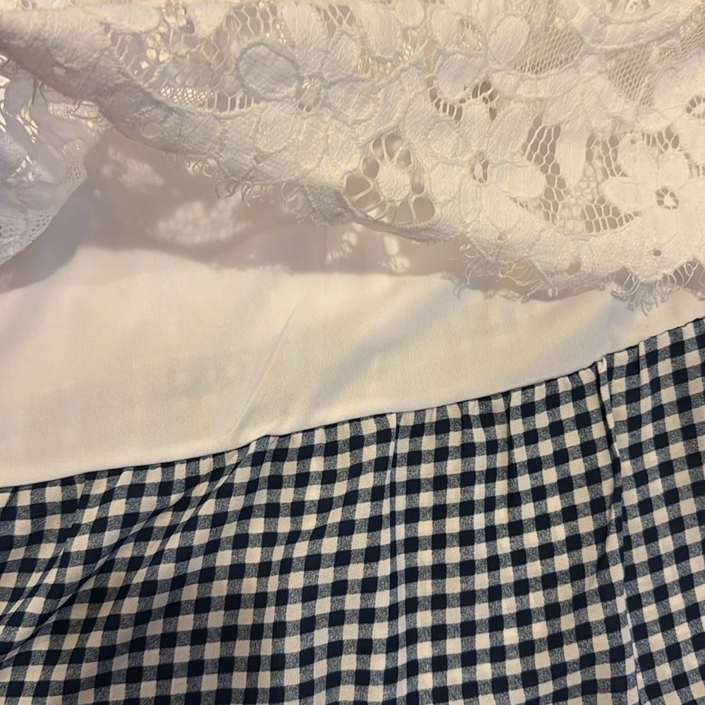 White lace with blue gingham sleeveless top - Picture 3 of 4